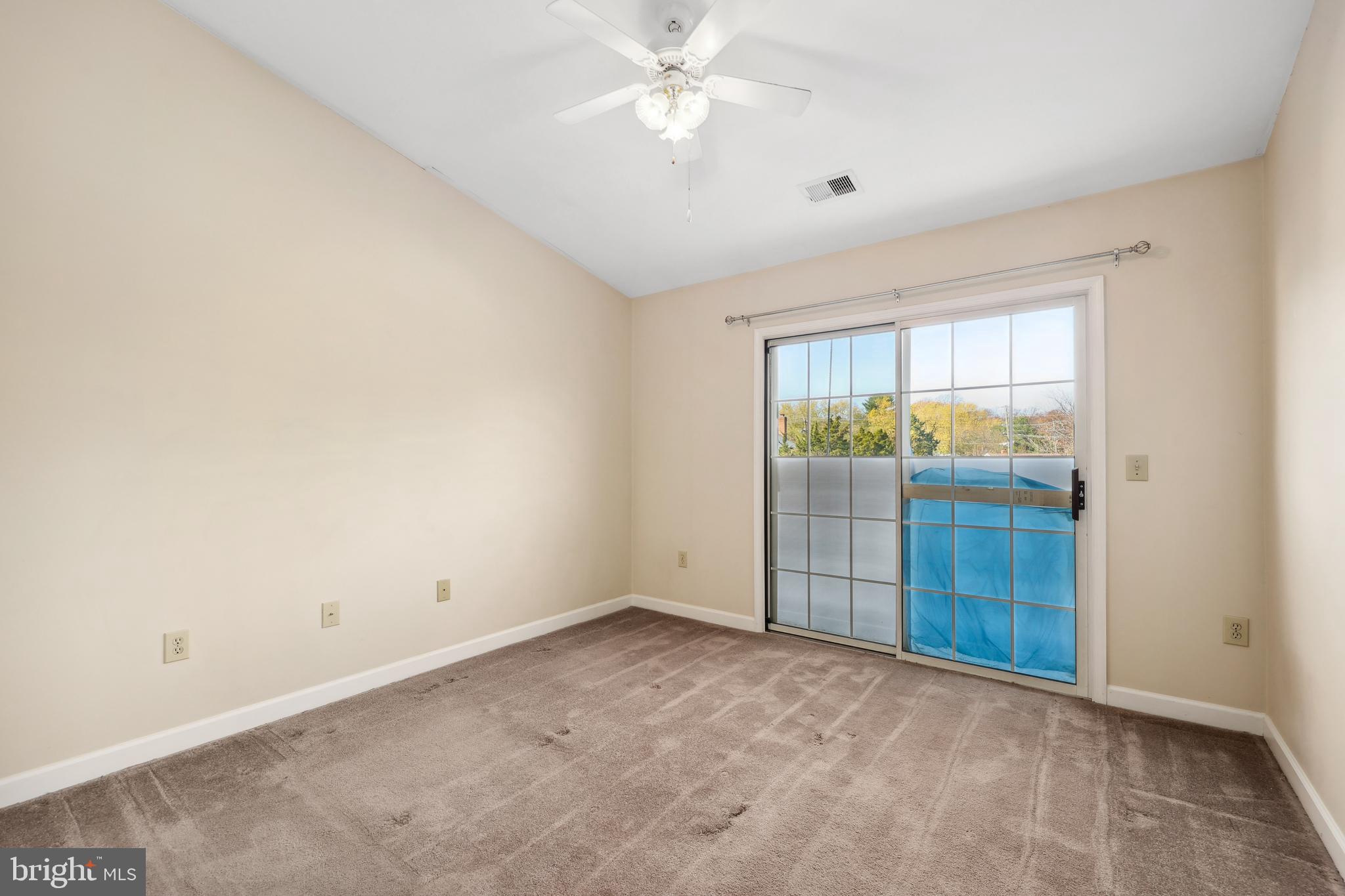 FALLS STATION - Residential