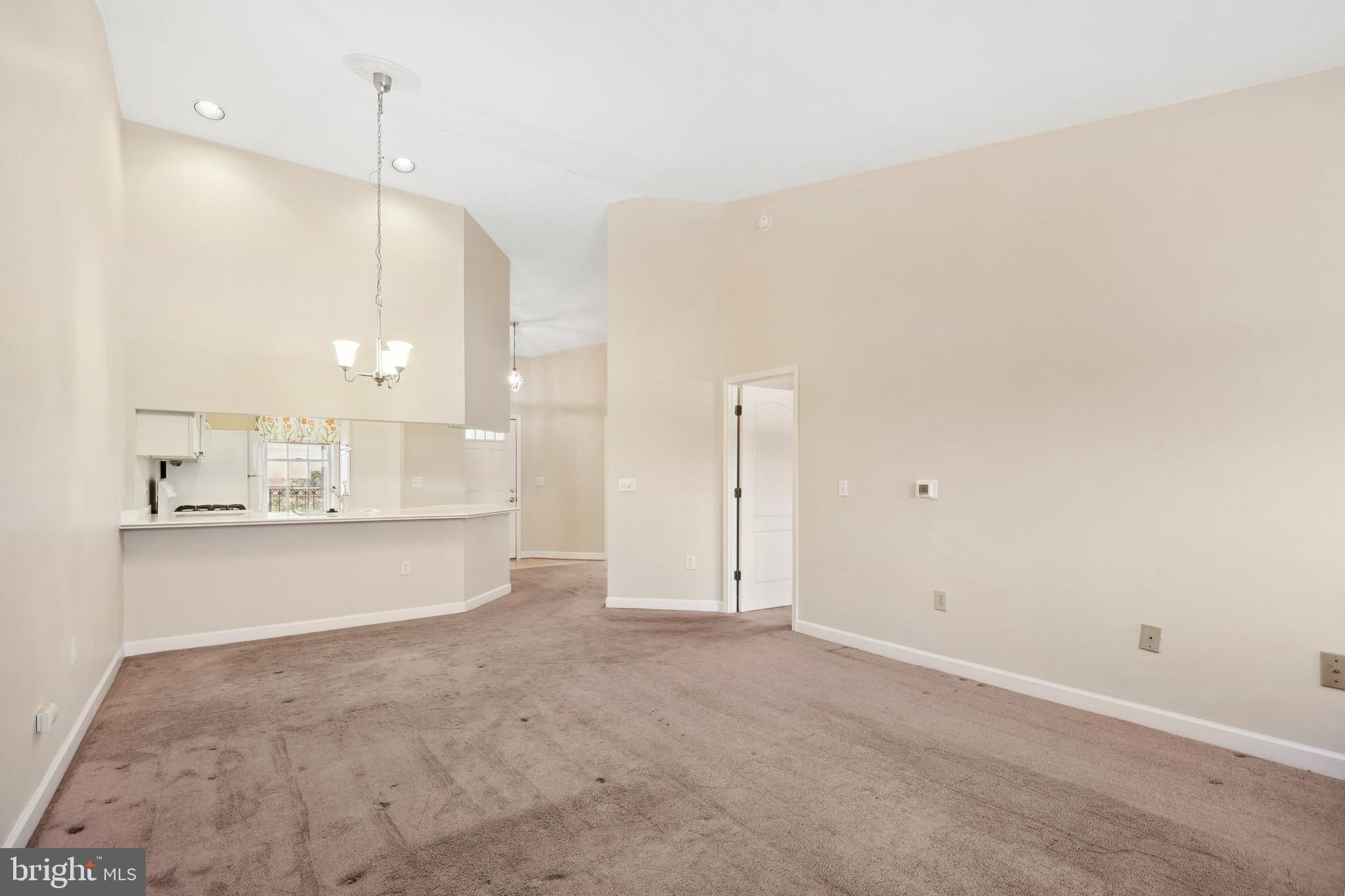 FALLS STATION - Residential