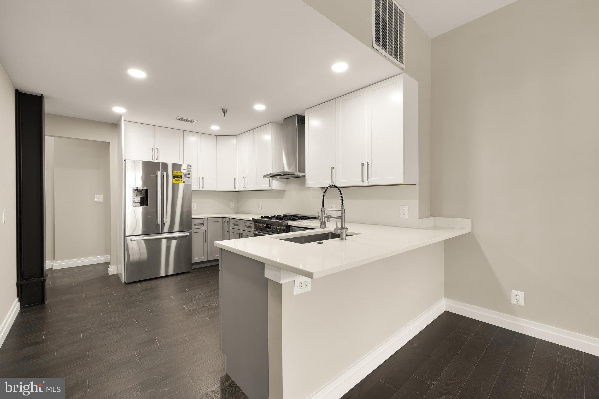 1225 KING STREET 300