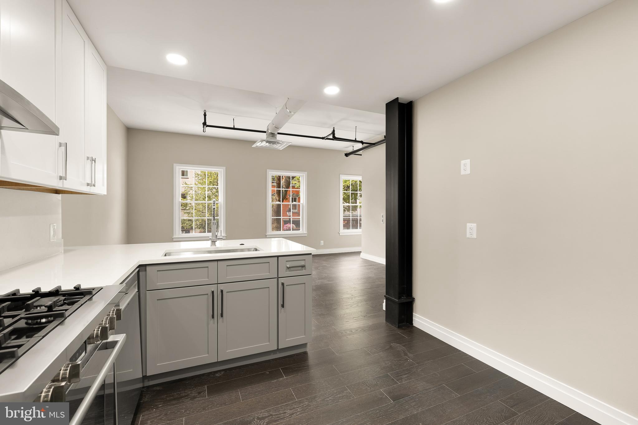 1225 KING STREET 300