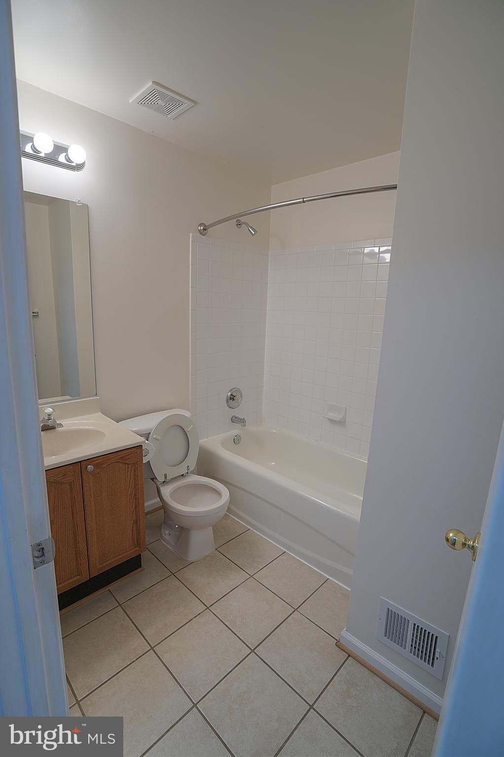 HEATHER HILLS/BRIGHTFLD - Residential Lease