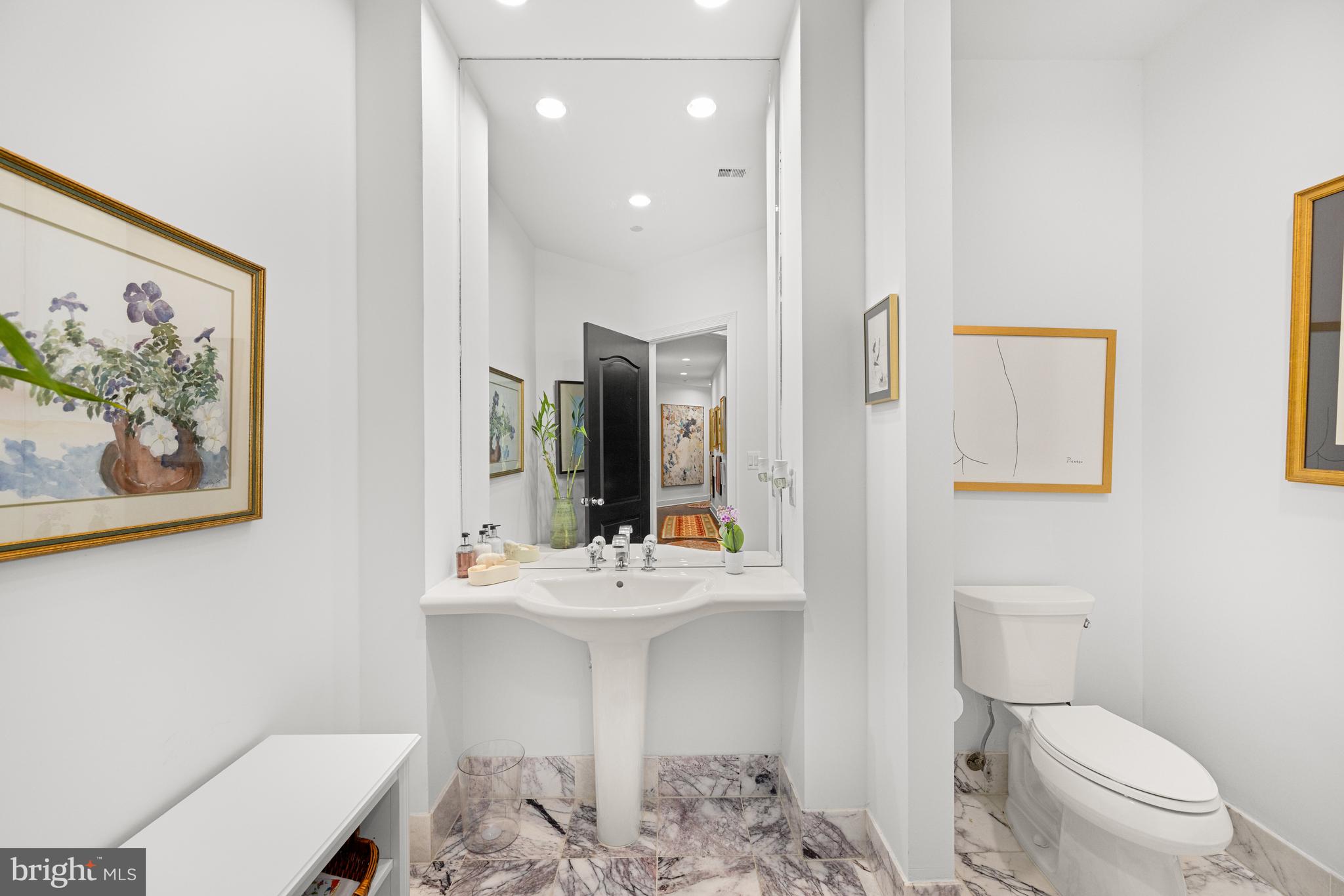 CHEVY CHASE - Residential