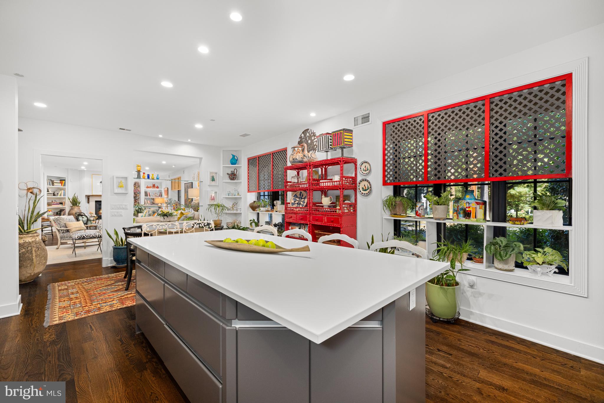 CHEVY CHASE - Residential