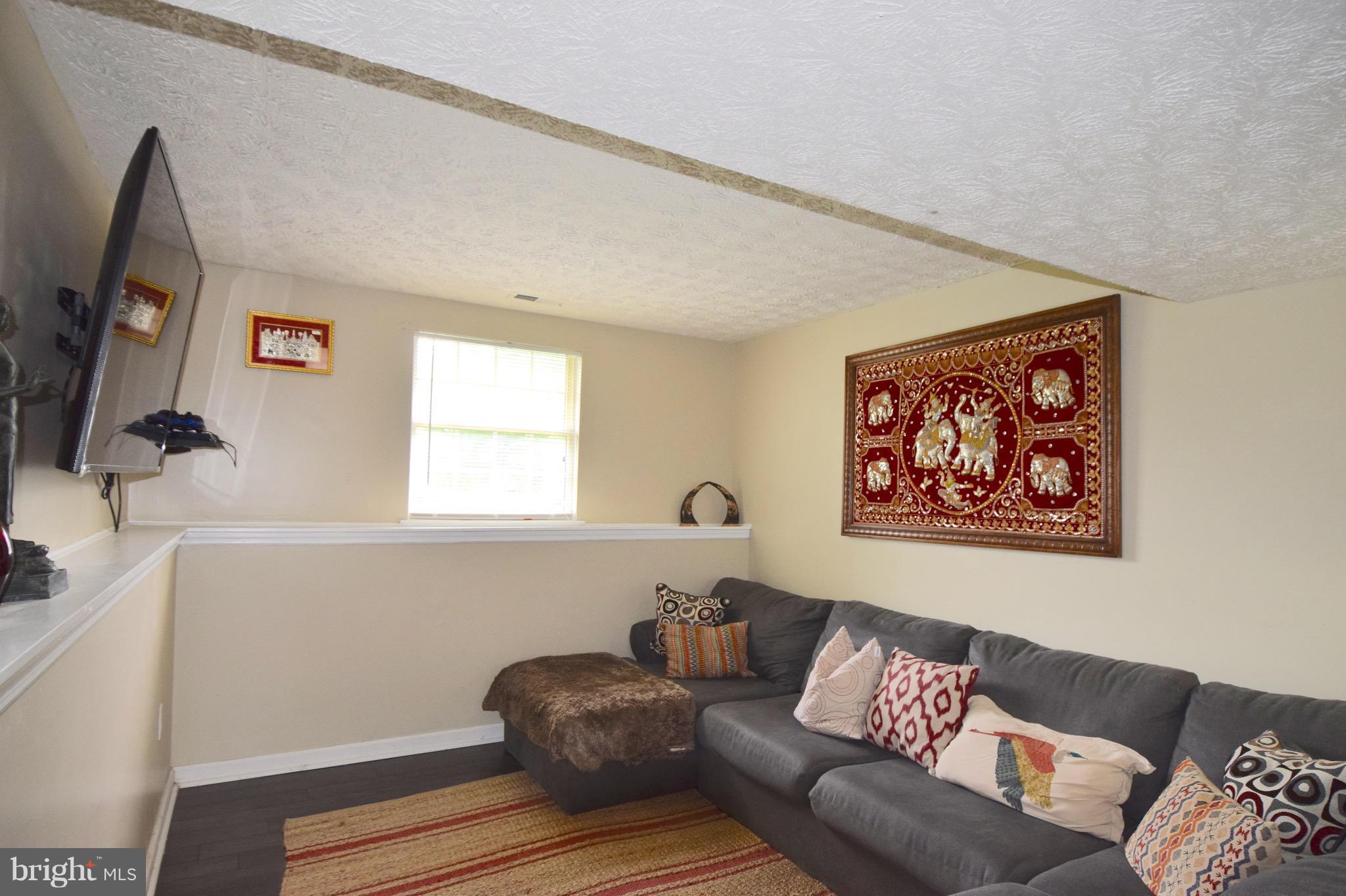 WOODBRIDGE CENTER - Residential