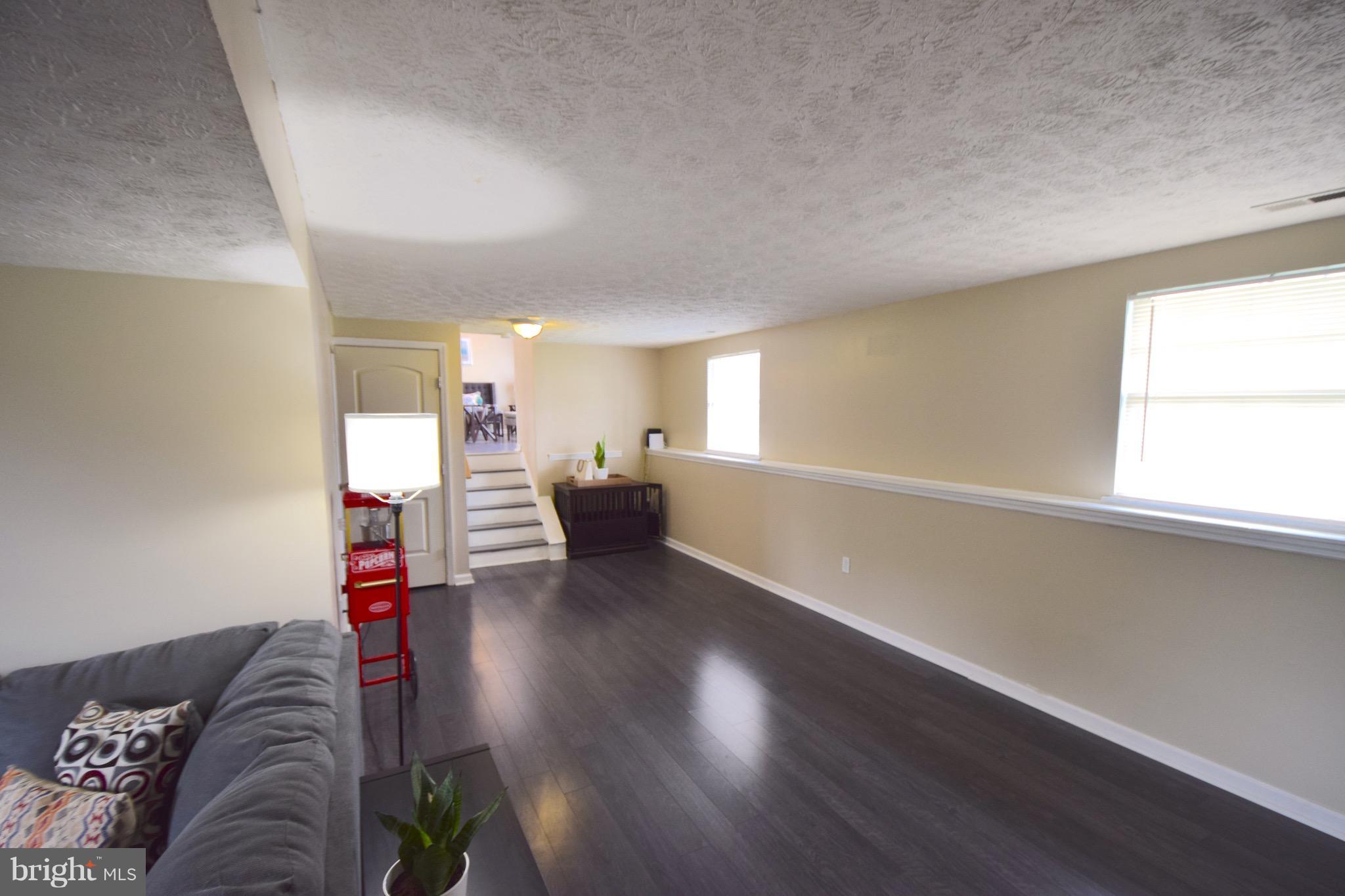 WOODBRIDGE CENTER - Residential