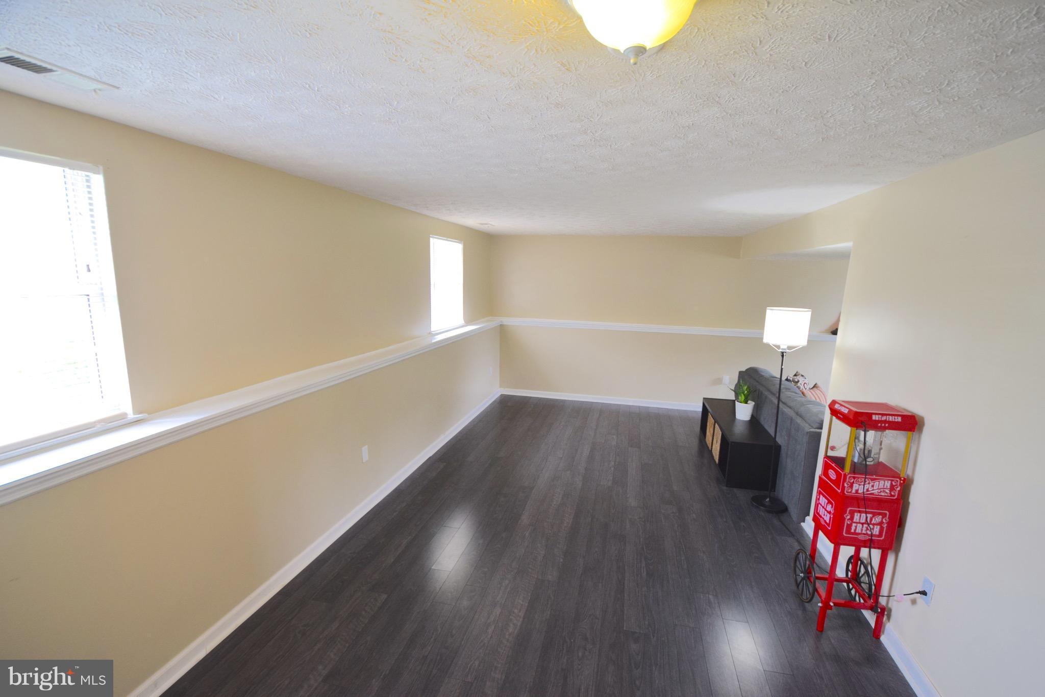 WOODBRIDGE CENTER - Residential