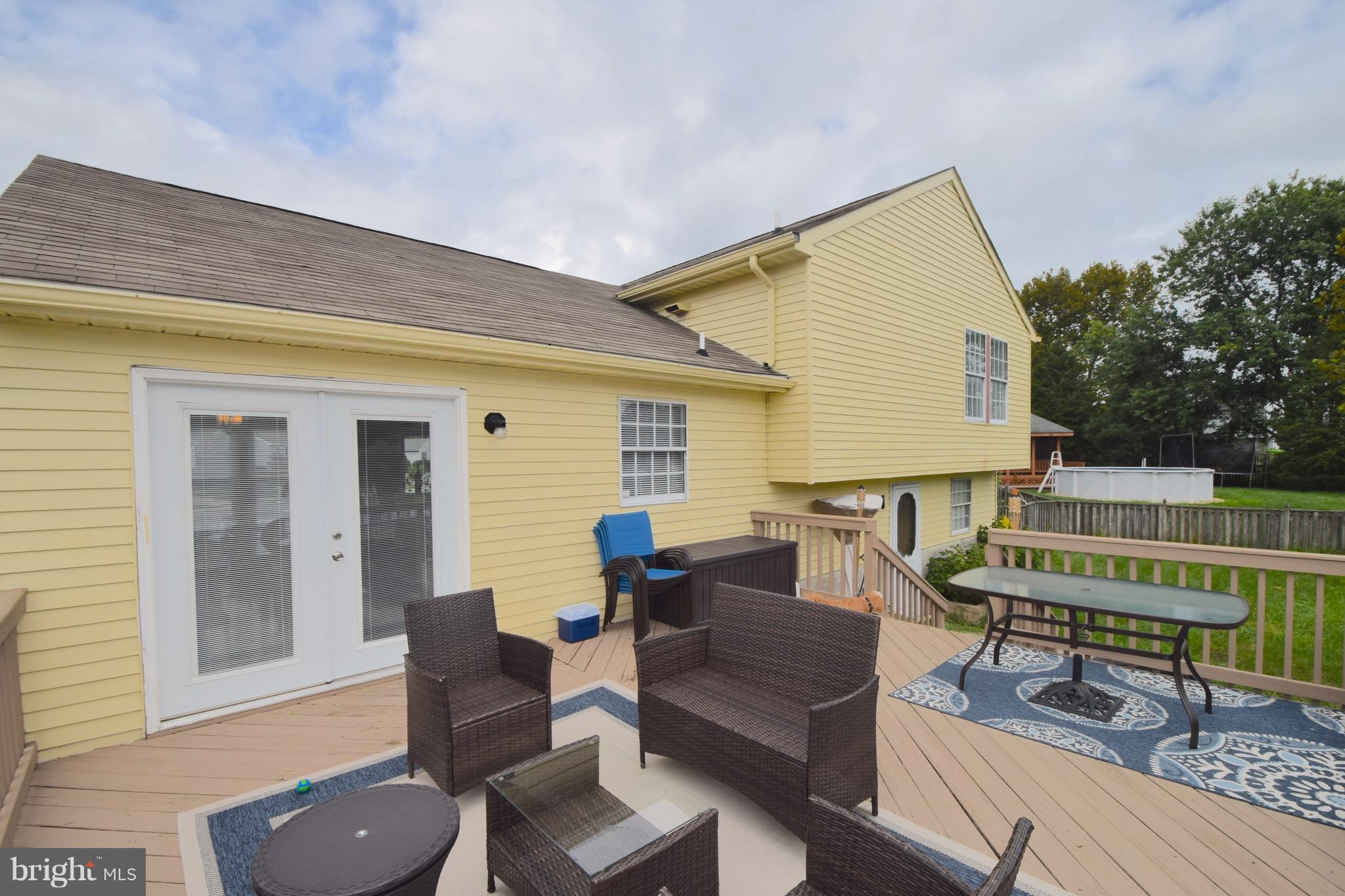 WOODBRIDGE CENTER - Residential