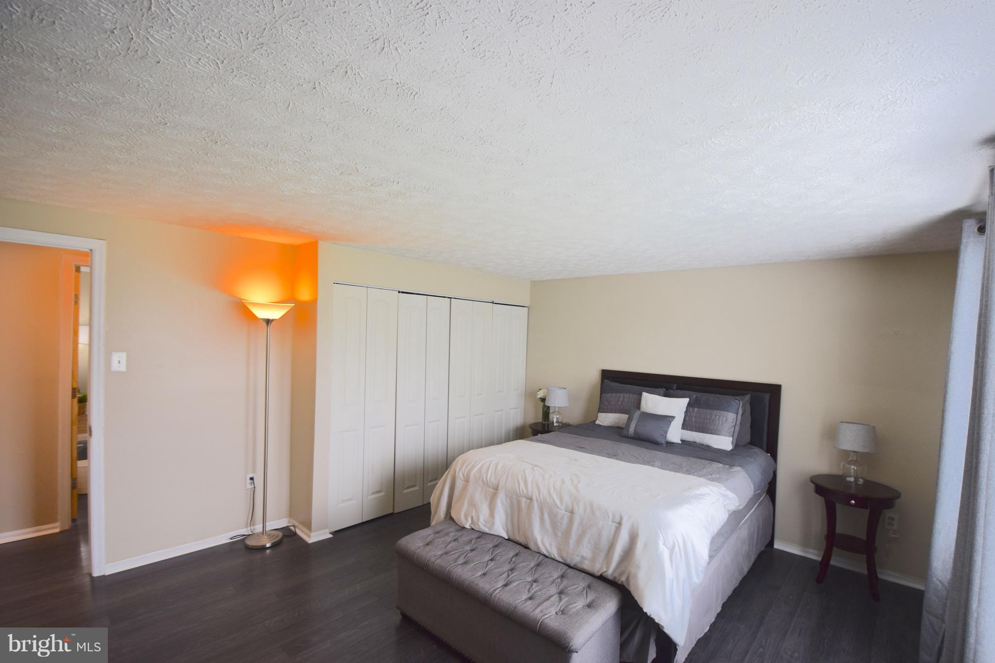 WOODBRIDGE CENTER - Residential