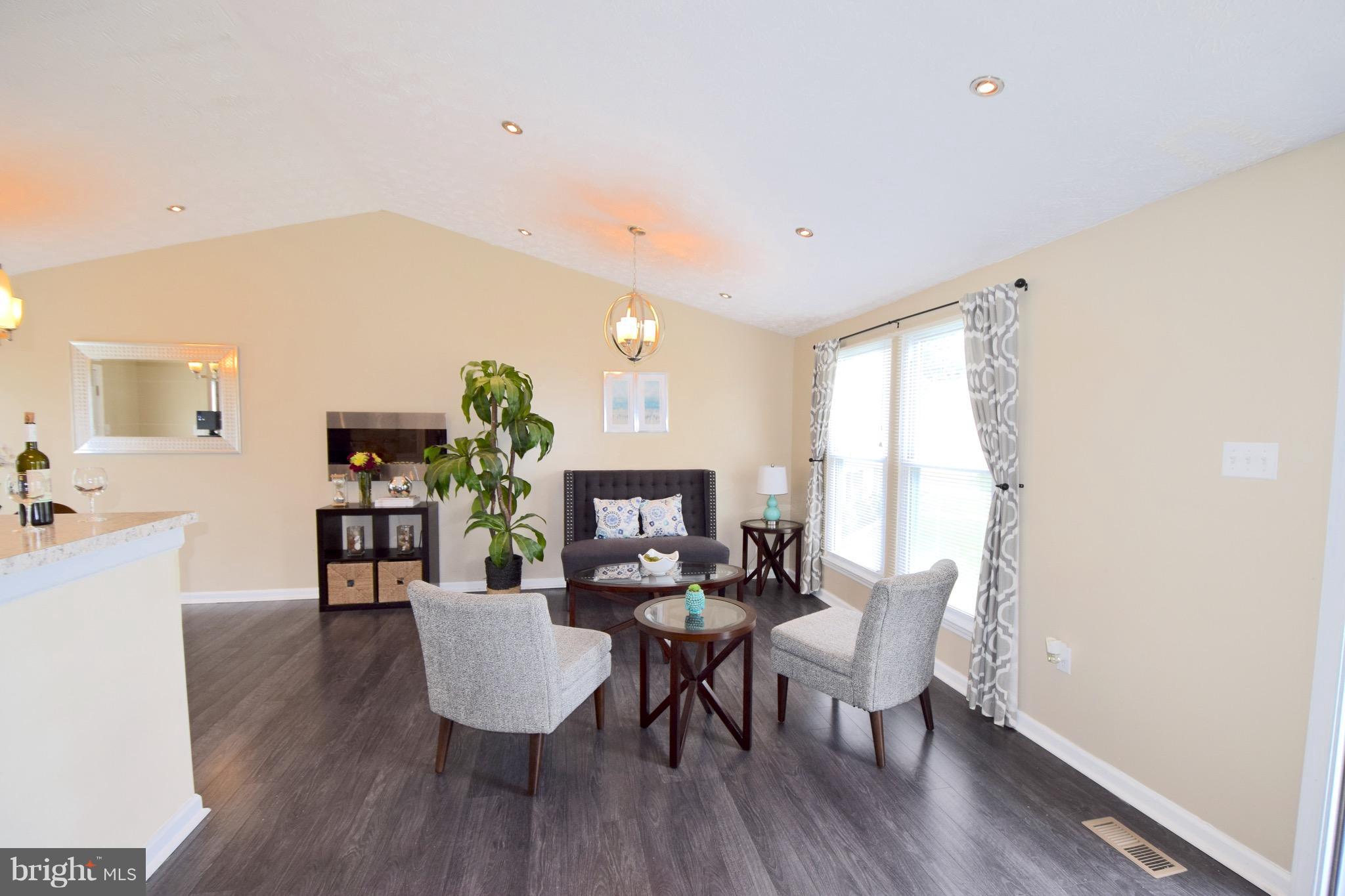 WOODBRIDGE CENTER - Residential