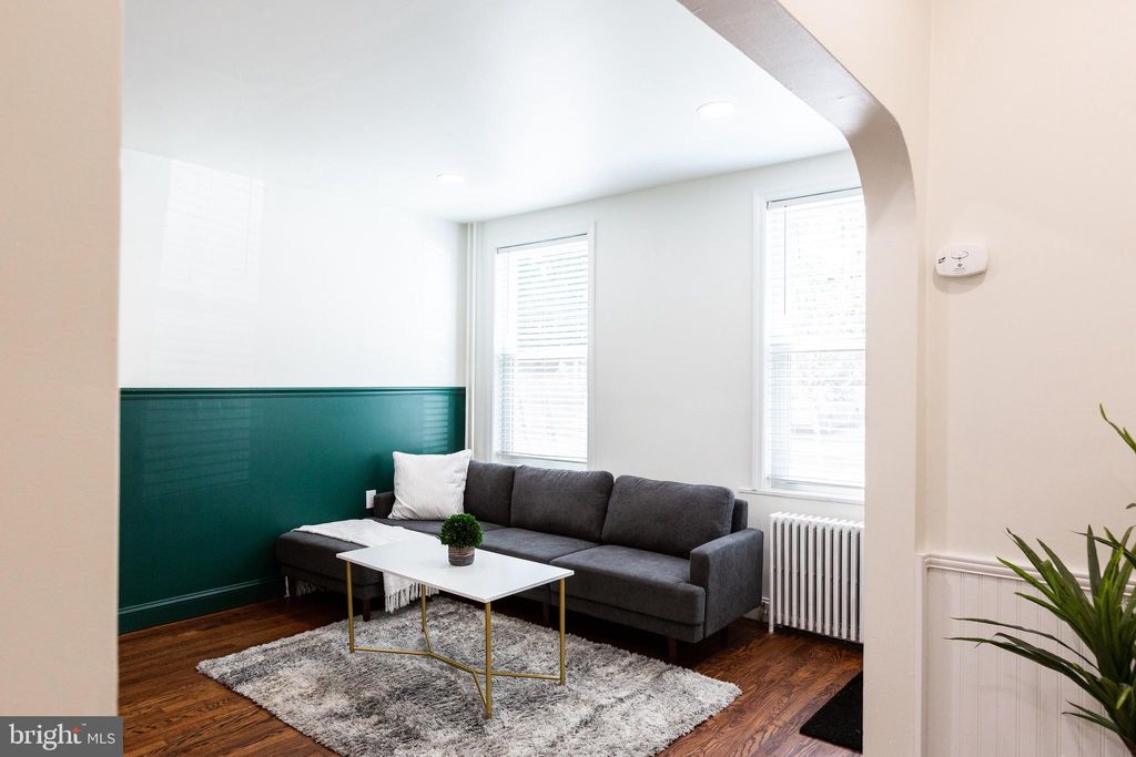 Photo of 305 E Chestnut Street, Lancaster, PA 17602 (MLS # PALA2044284)