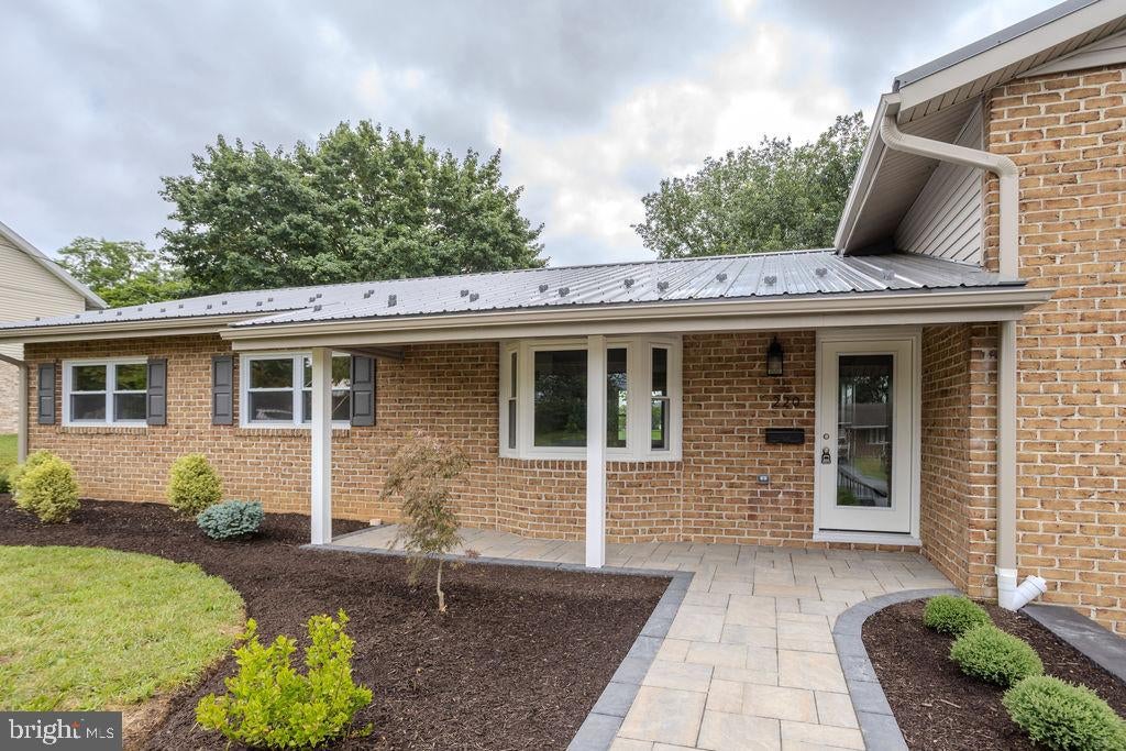 220 HARTZELL DRIVE