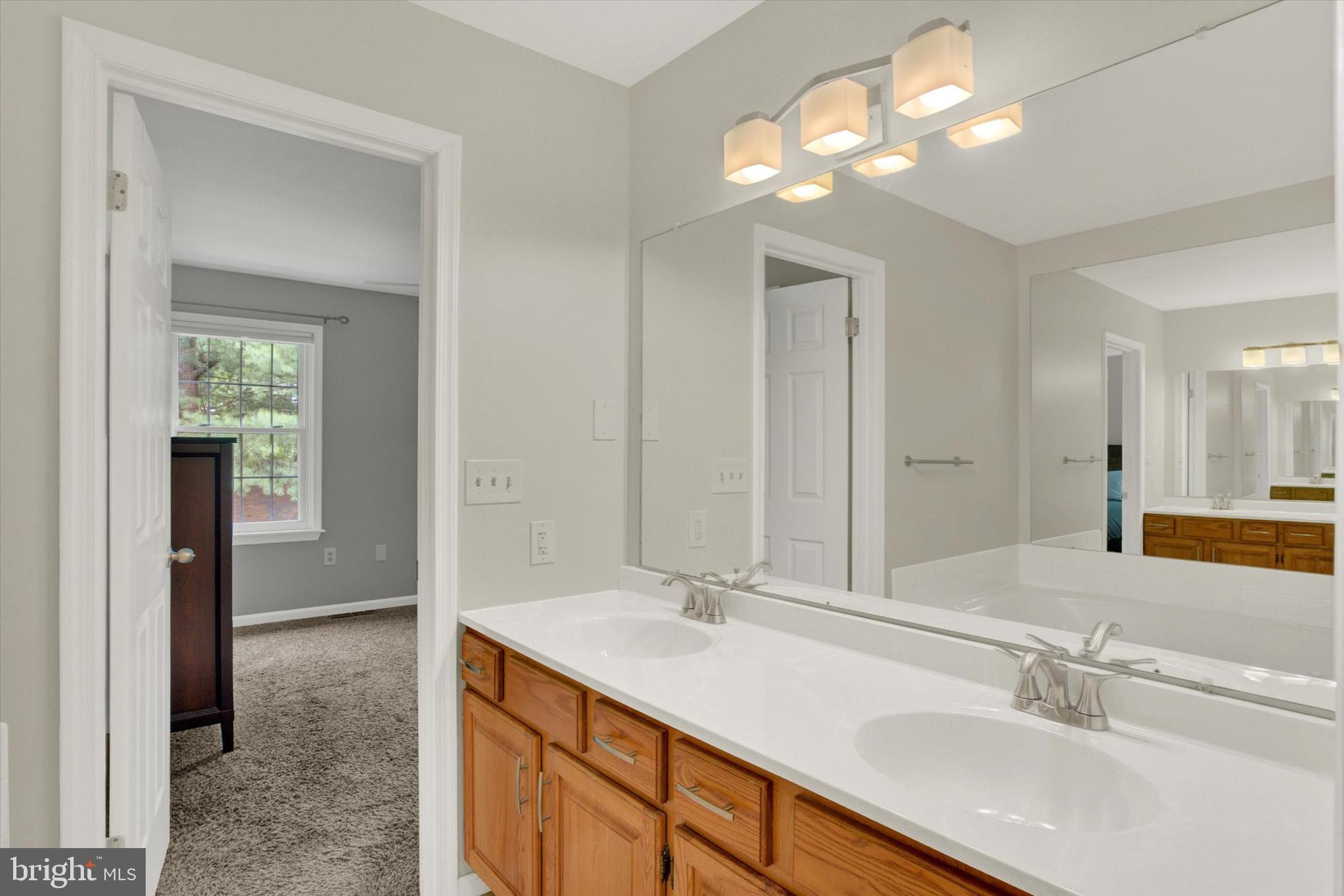 BEAUMONT SQUARE - Residential
