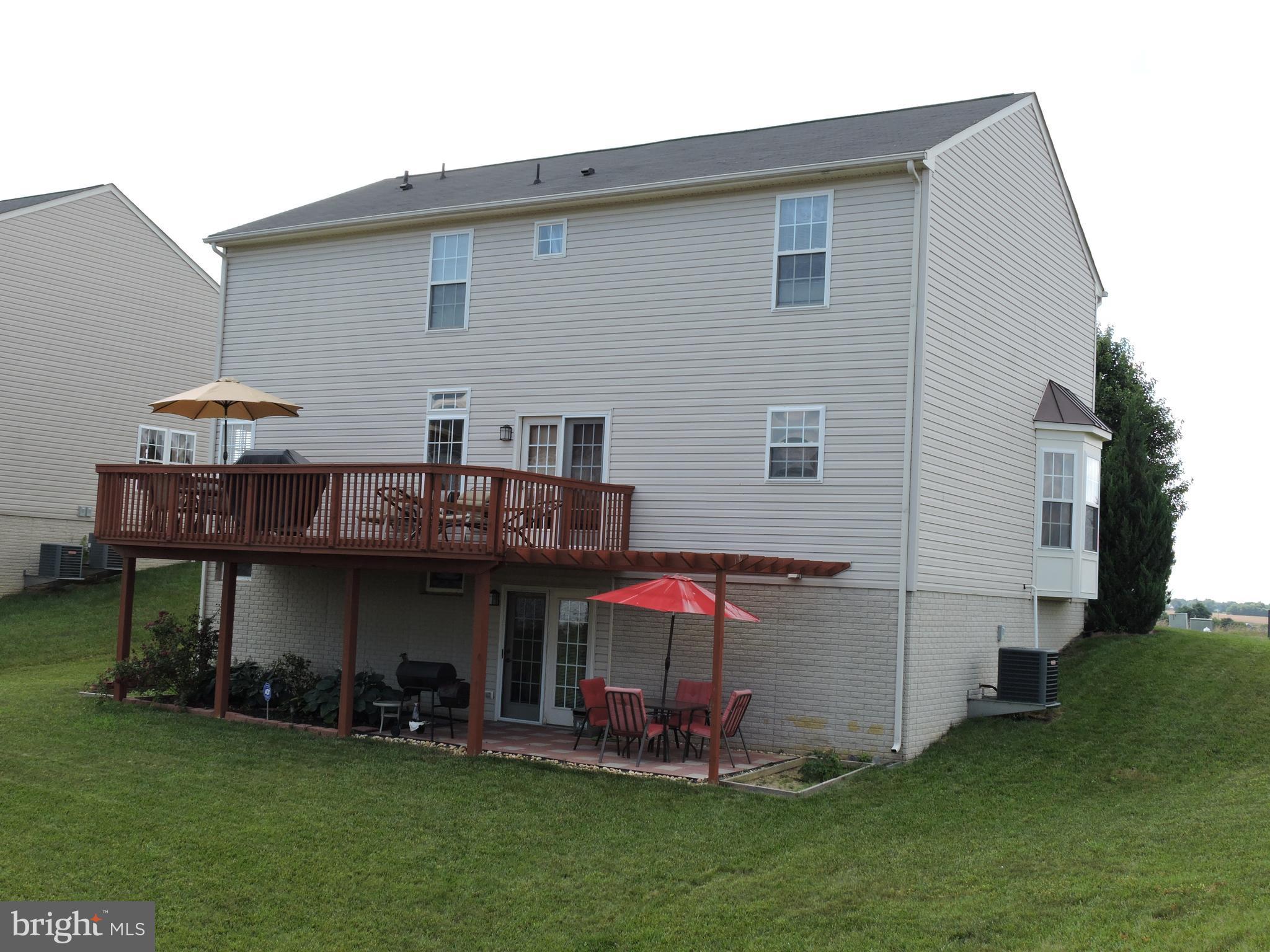 LAKELAND PLACE - Residential