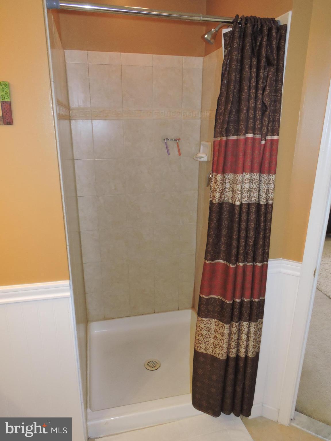 LAKELAND PLACE - Residential