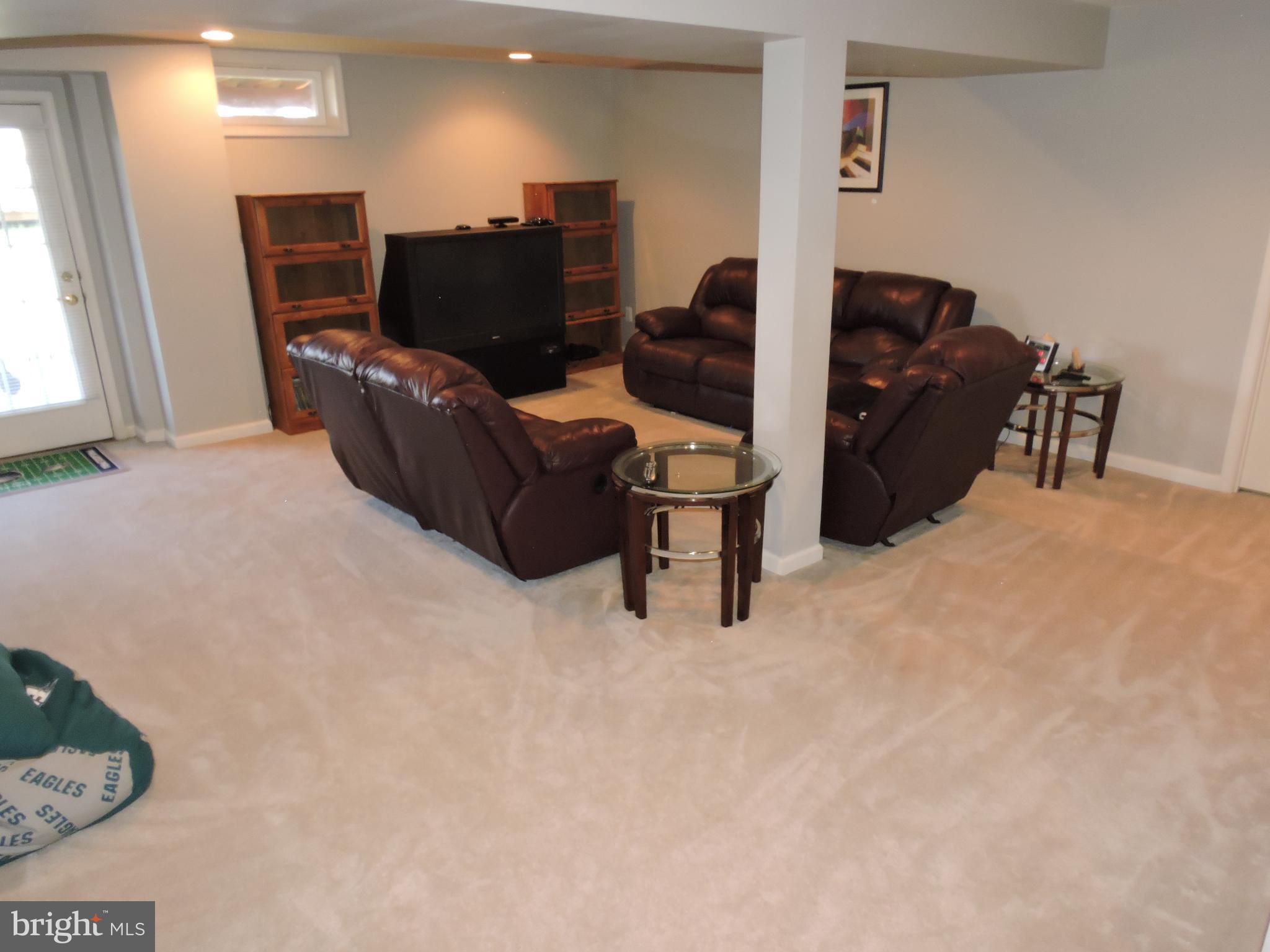 LAKELAND PLACE - Residential