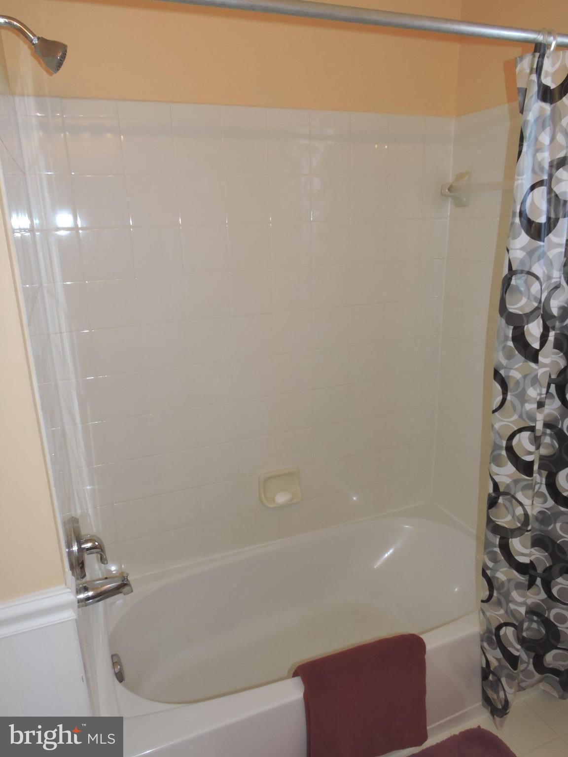 LAKELAND PLACE - Residential