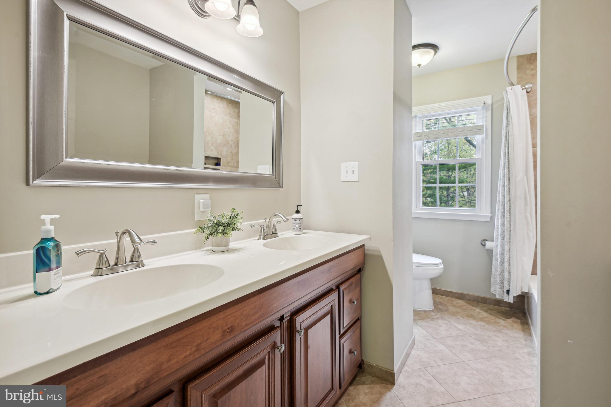 FLOWER VALLEY - Residential