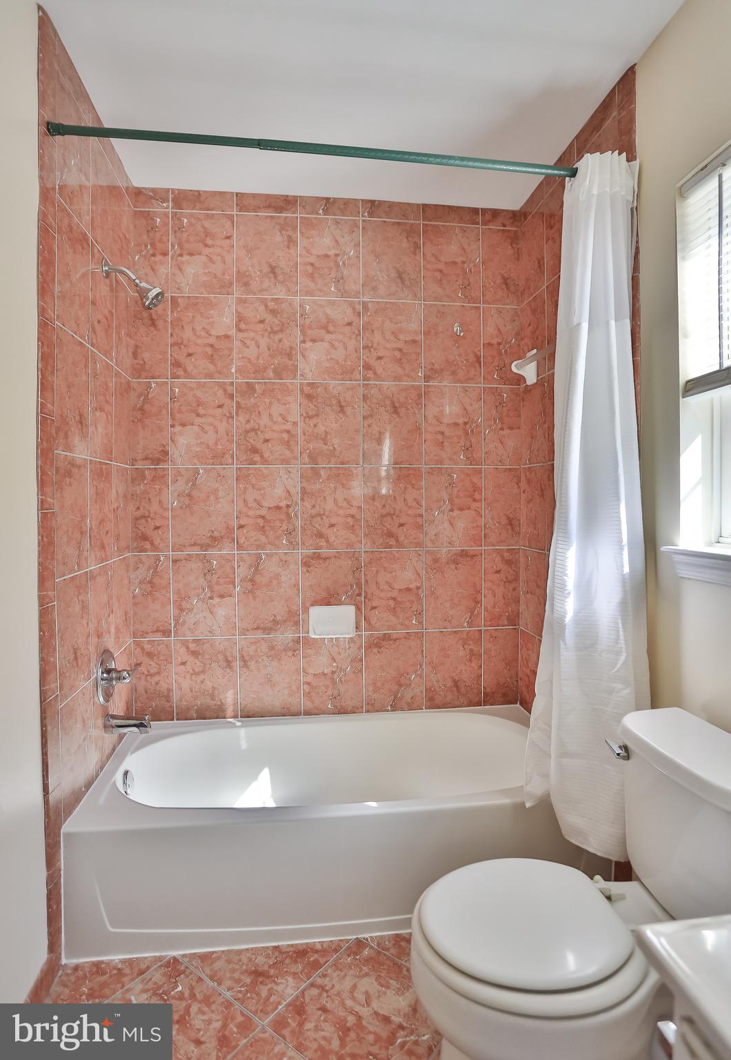 WAYSIDE VILLAGE - Residential Lease