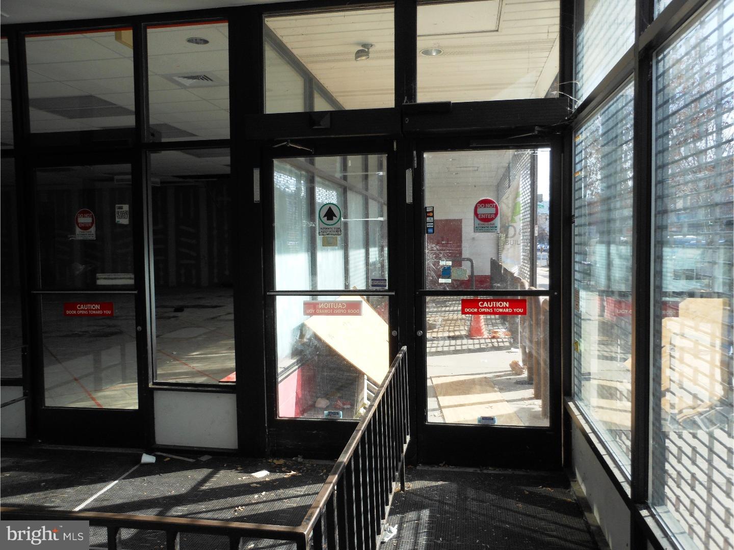 WEST PHILADELPHIA - Commercial Sale