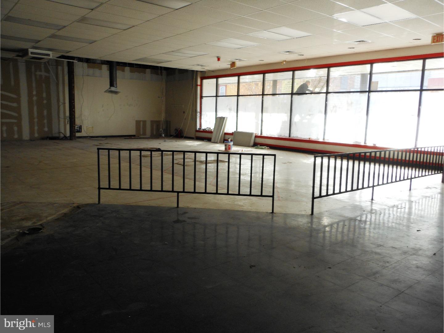 WEST PHILADELPHIA - Commercial Sale