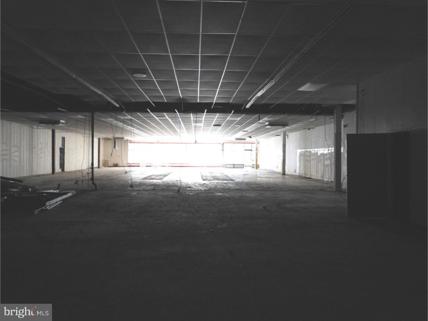 WEST PHILADELPHIA - Commercial Sale