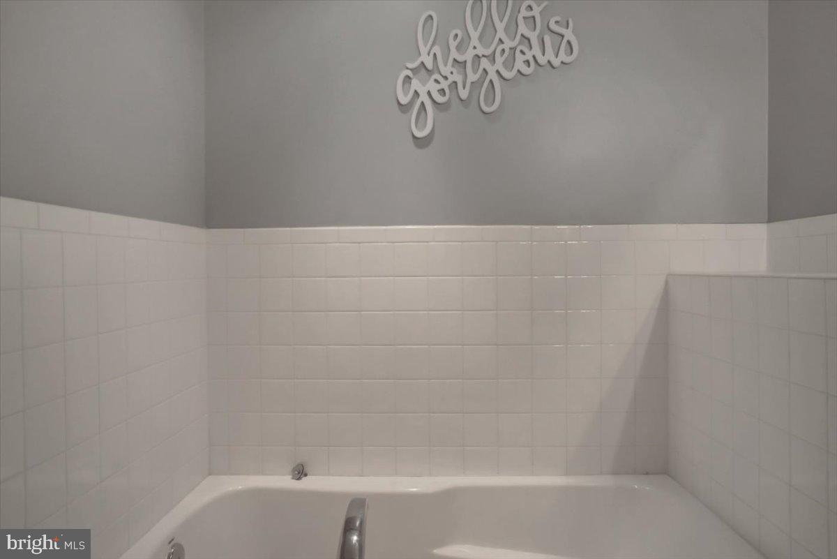 PRENTISS POINT - Residential