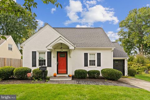 6 LLOYD AVENUE MALVERN PA 19355