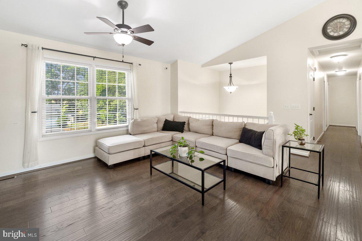 HICKORY RUN - Residential