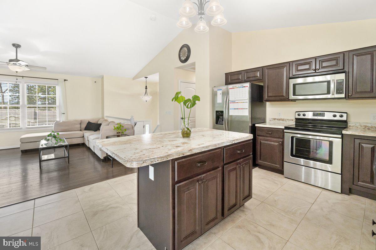 HICKORY RUN - Residential