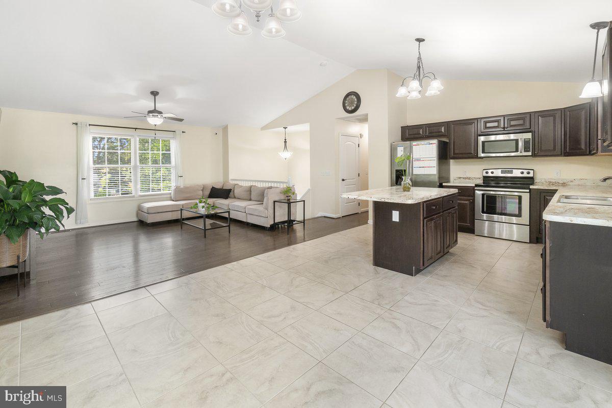 HICKORY RUN - Residential