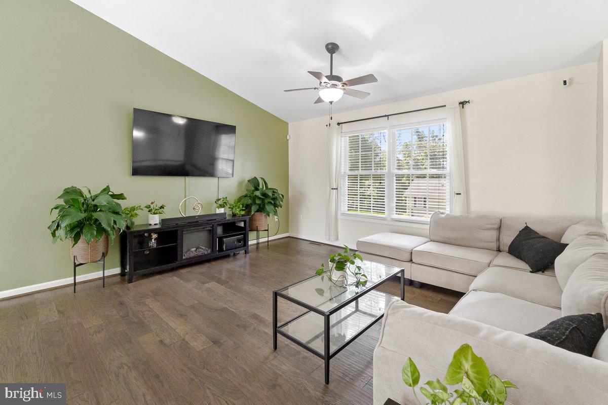 HICKORY RUN - Residential