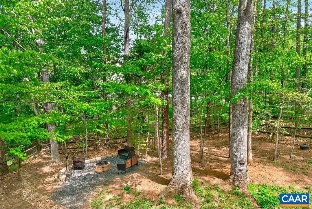 LAKE MONTICELLO - Residential