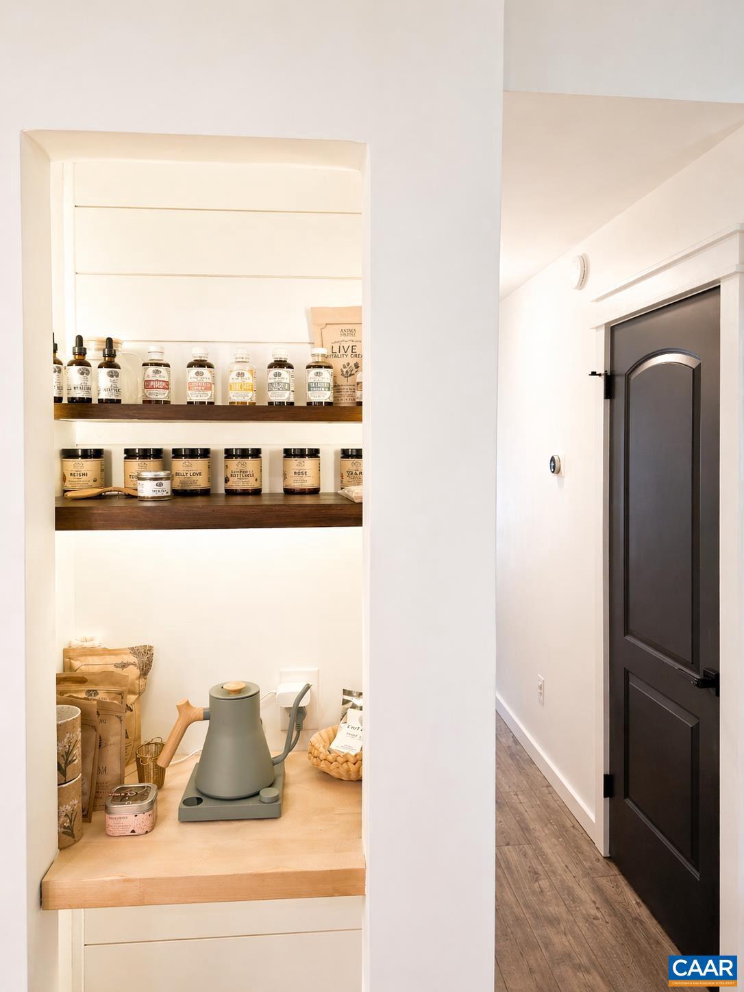 LAKE MONTICELLO - Residential