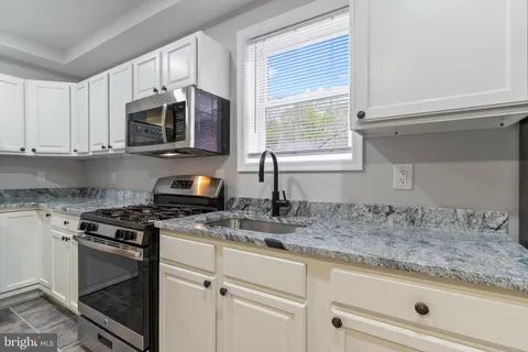 MLS: MDCH2040868