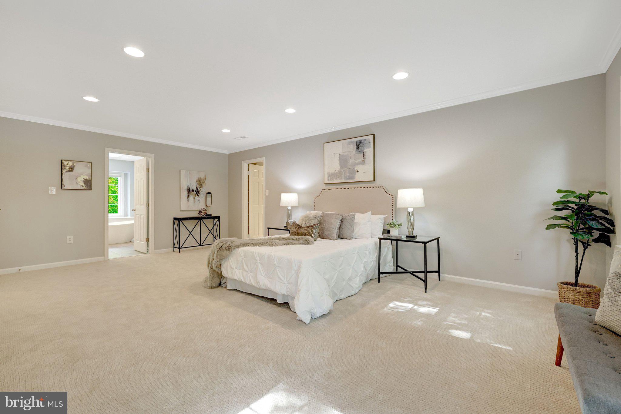 LANGLEY OAKS - Residential