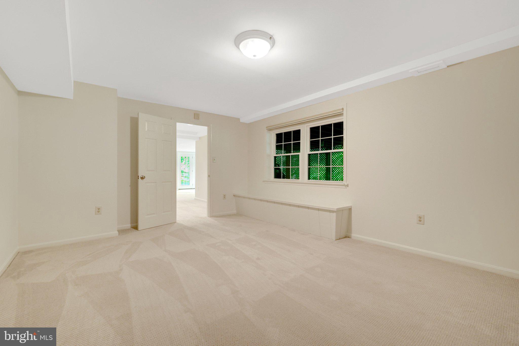 LANGLEY OAKS - Residential