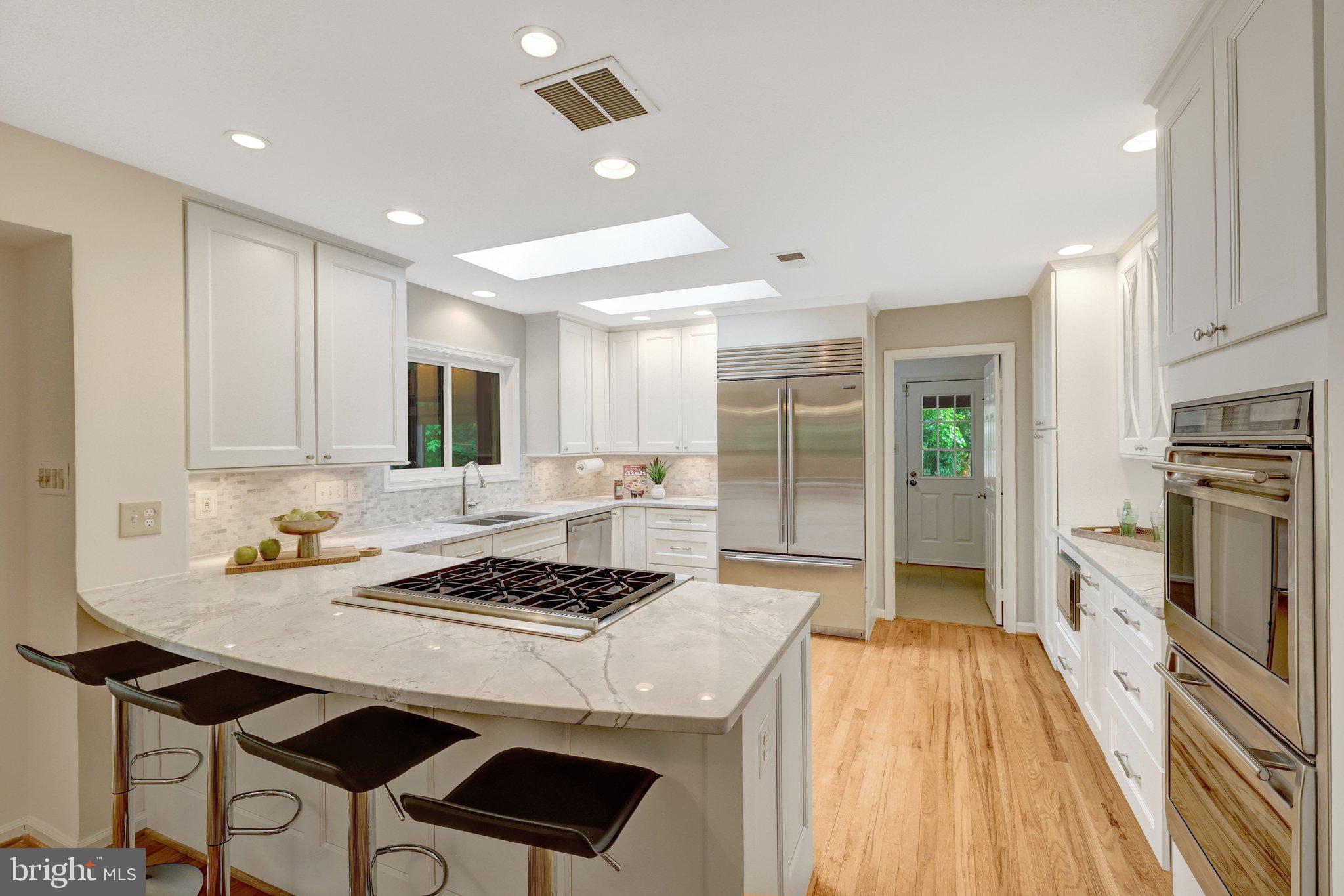 LANGLEY OAKS - Residential