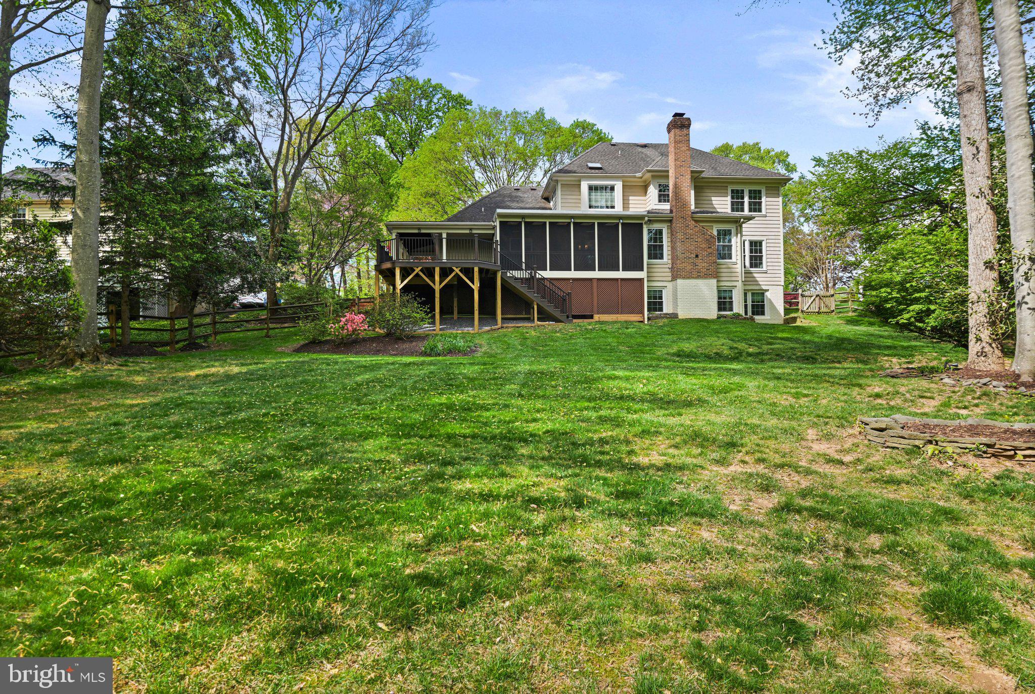 LANGLEY OAKS - Residential