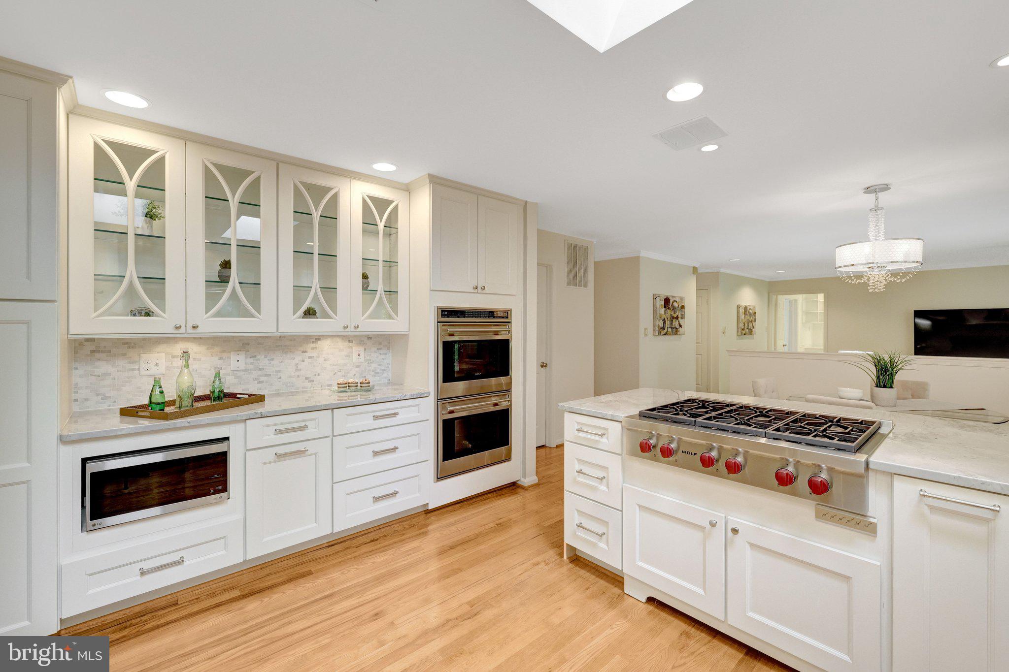 LANGLEY OAKS - Residential