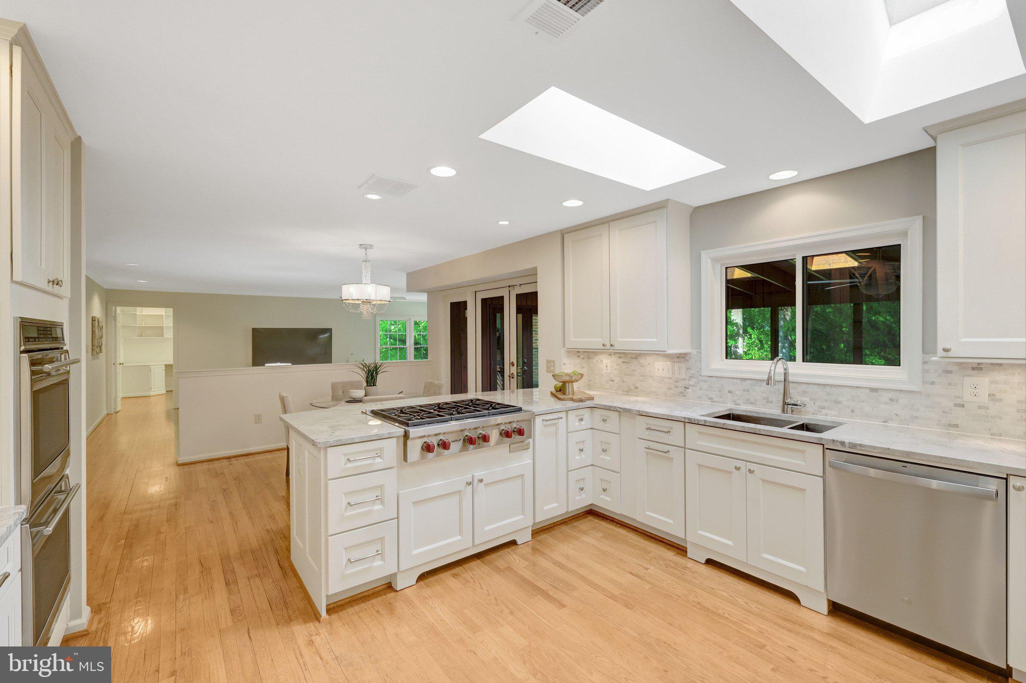 LANGLEY OAKS - Residential