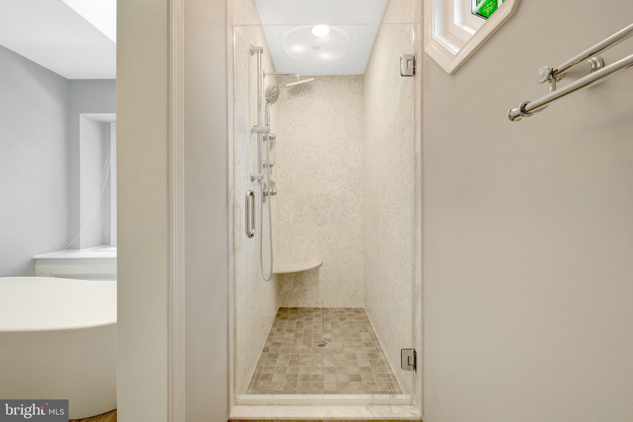 LANGLEY OAKS - Residential