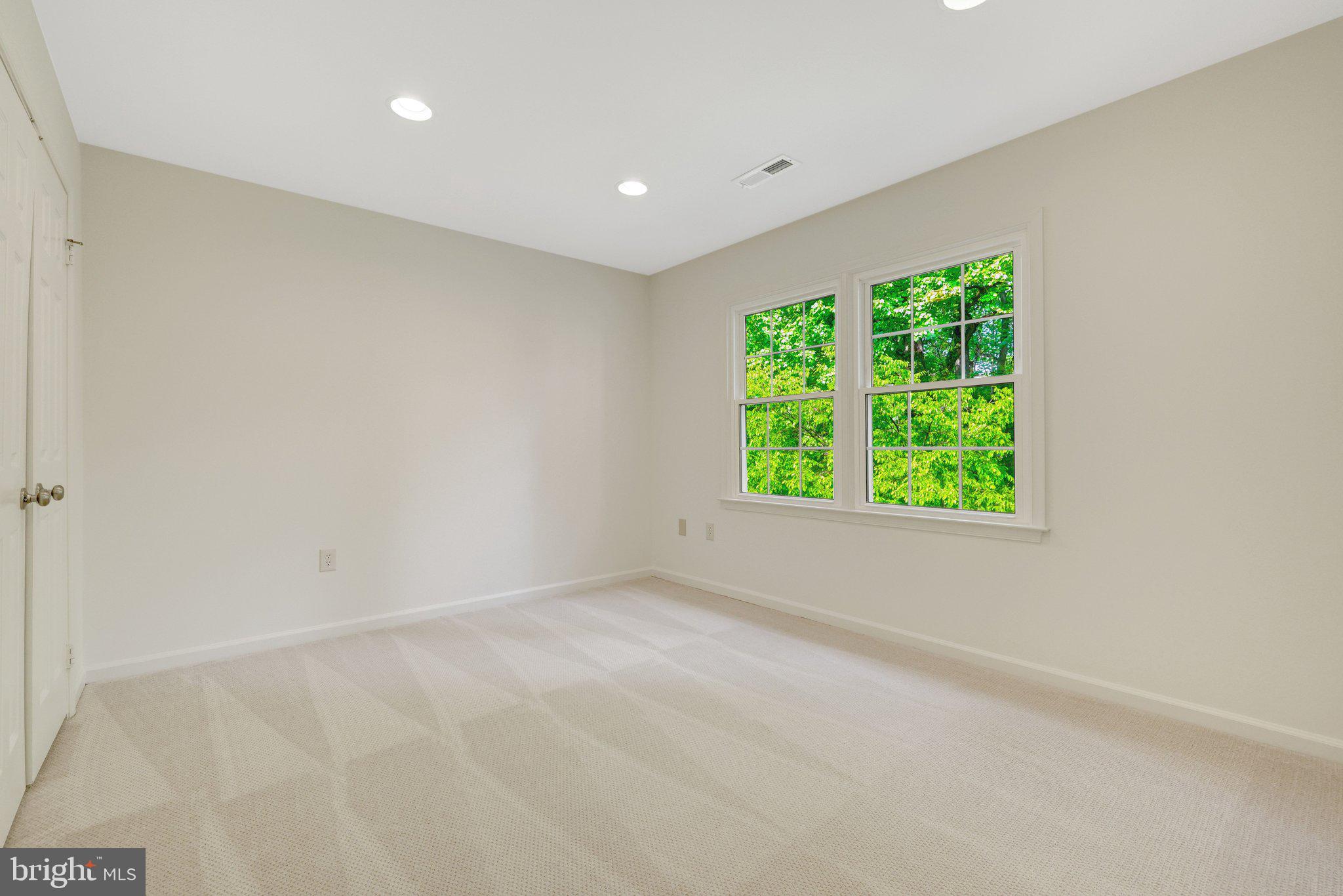 LANGLEY OAKS - Residential