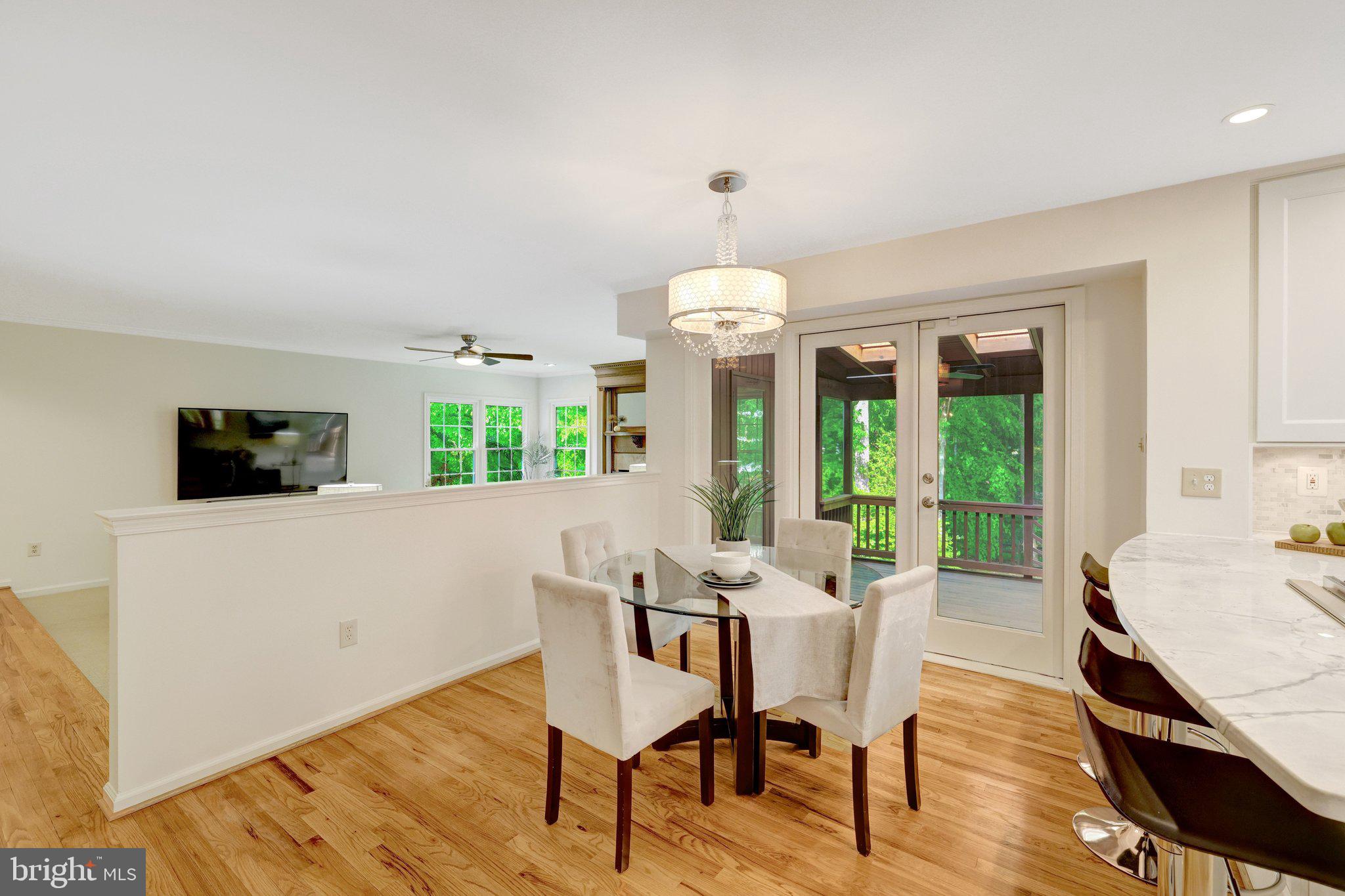 LANGLEY OAKS - Residential