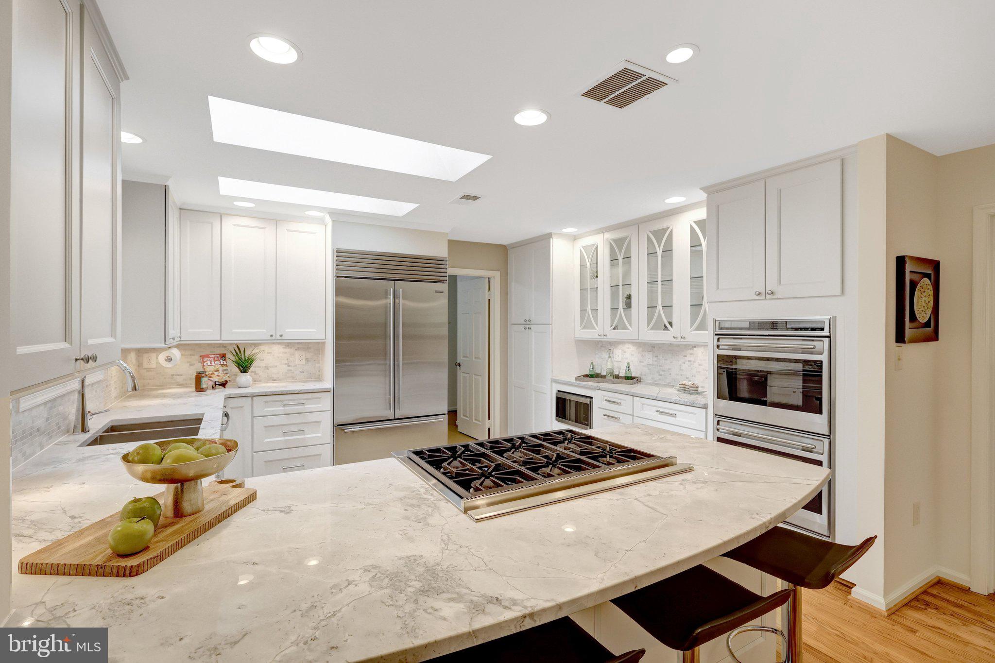 LANGLEY OAKS - Residential