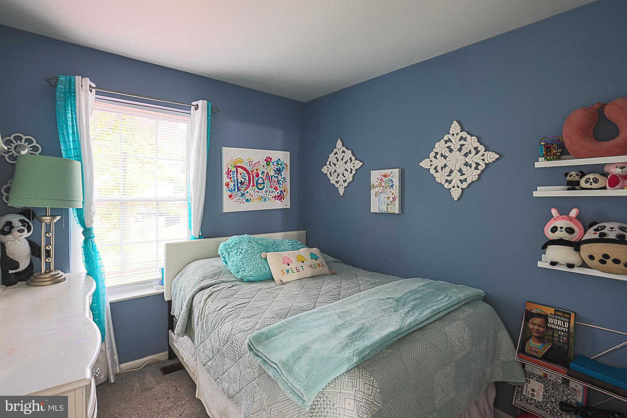 VILLAGE OF LONG REACH - Residential