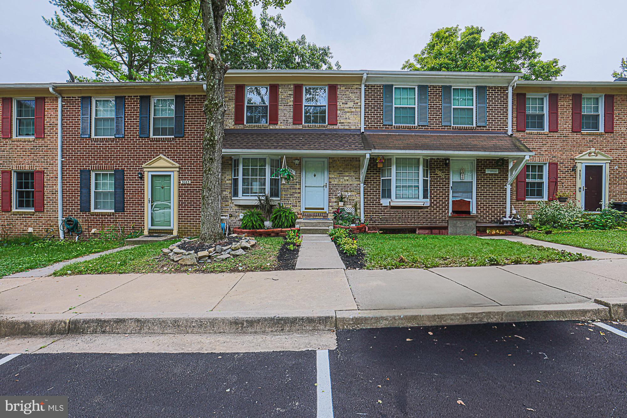 VILLAGE OF LONG REACH - Residential