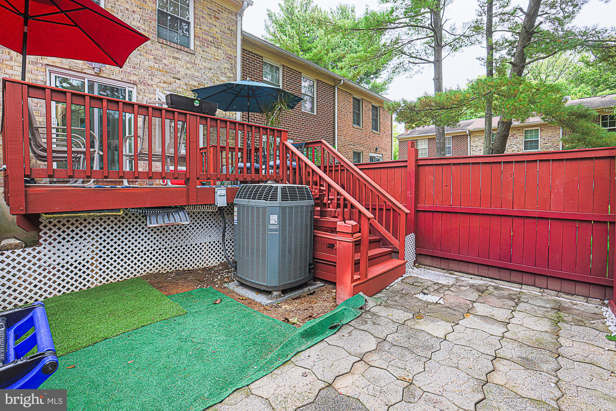 VILLAGE OF LONG REACH - Residential