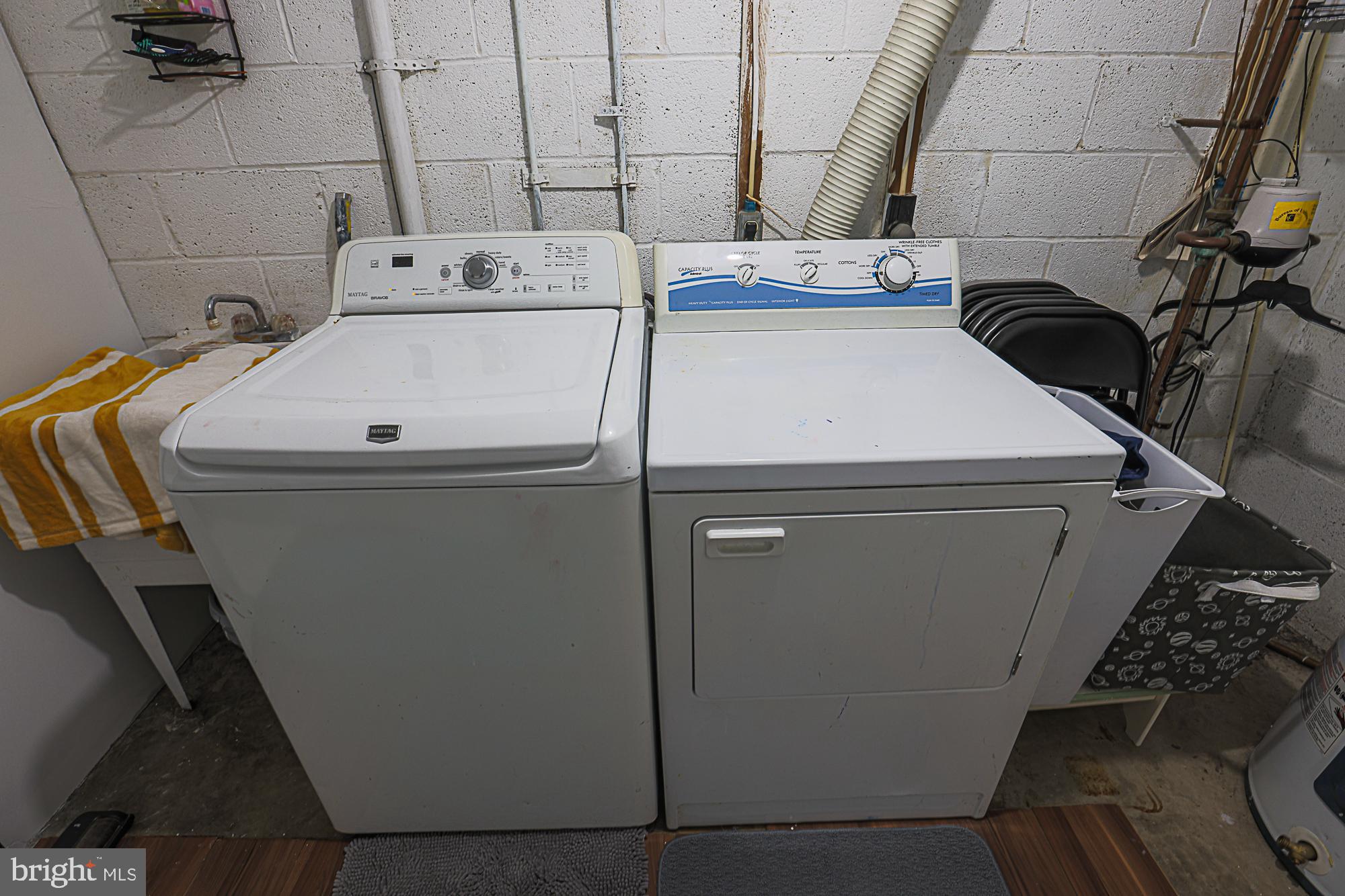 VILLAGE OF LONG REACH - Residential