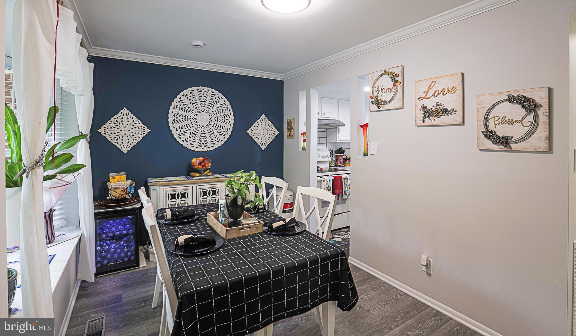 VILLAGE OF LONG REACH - Residential