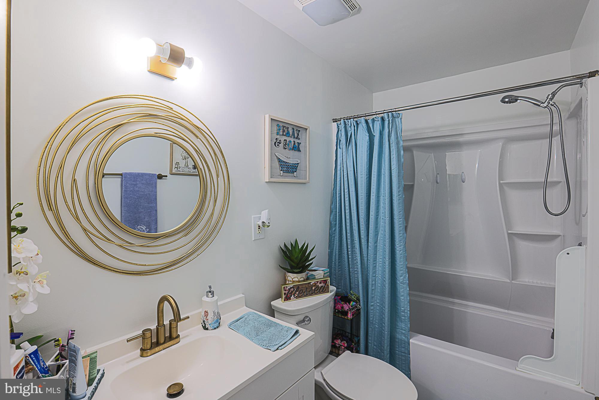 VILLAGE OF LONG REACH - Residential